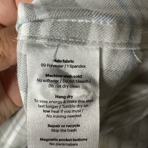 Men's Casual Plaid Button-Down Shirt in Gray by Cinch - Picture 3 of 5